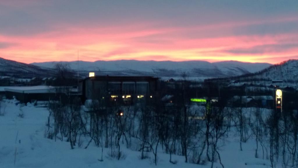 Arctic Polar Holiday Village Kilpisjärvi Buitenkant foto