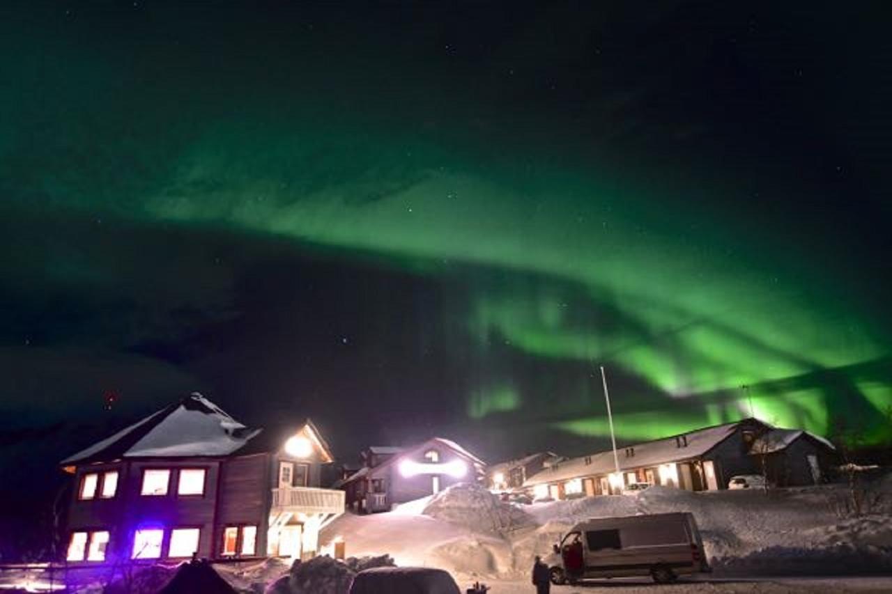 Arctic Polar Holiday Village Kilpisjärvi Buitenkant foto